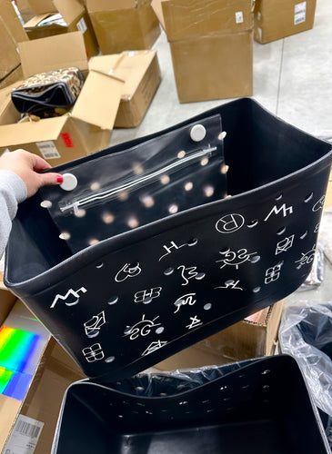 Storage pouch for rubber totes