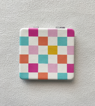 Compact mirrors (mid/end June arrival)